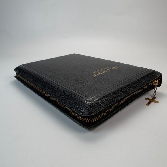 Vintage 1960s Holy Bible Concordance KJV Cross Zip-Around Leather Binding - Picture 11 of 13